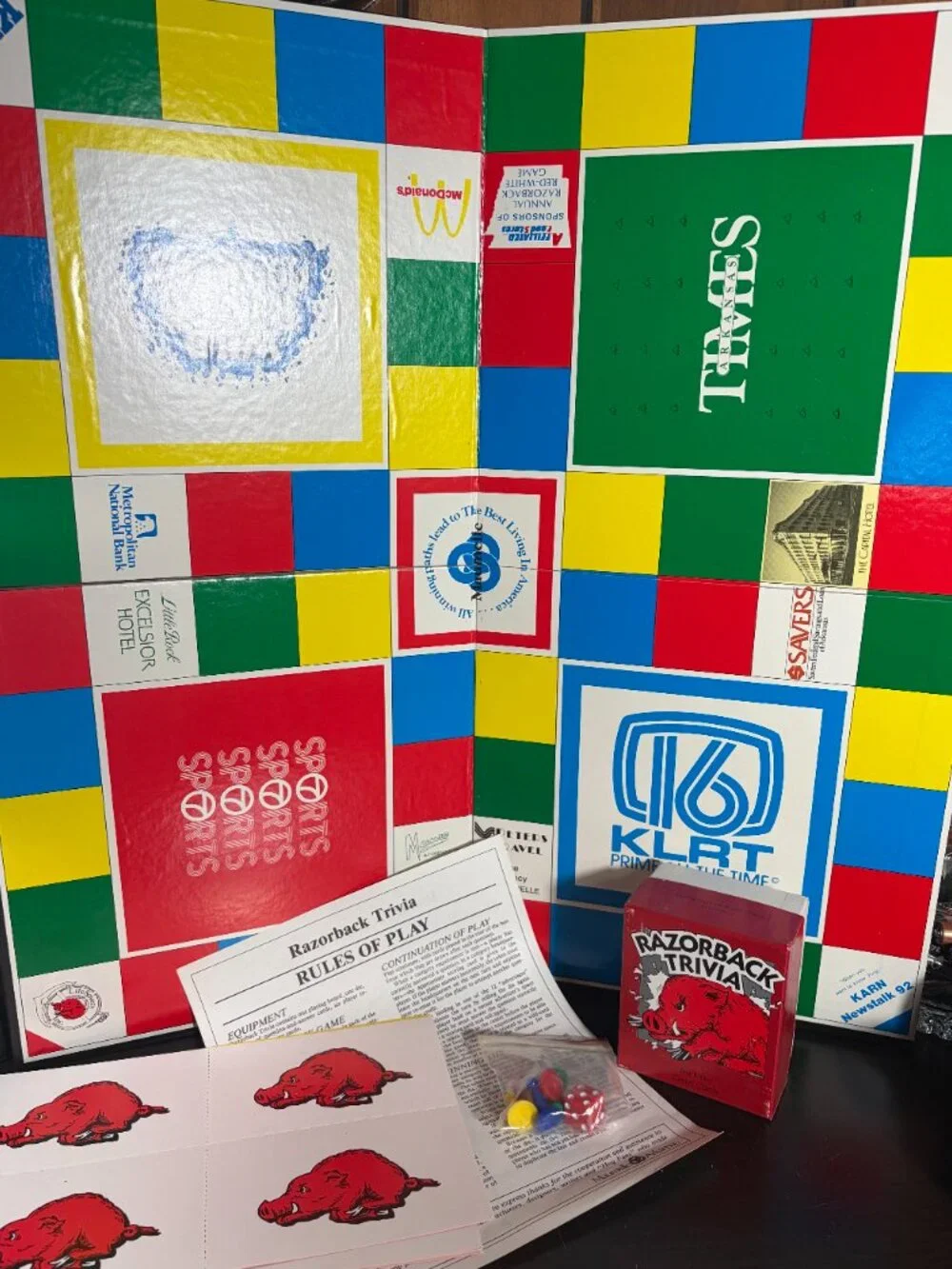 Vintage Rarozback Trivia Board Game  Arkansas Razorbacks Sports History Complete